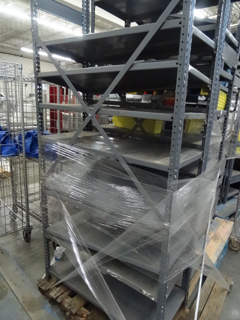 lot 149 image: Metal Shelving Unit 36 X 18 X 85