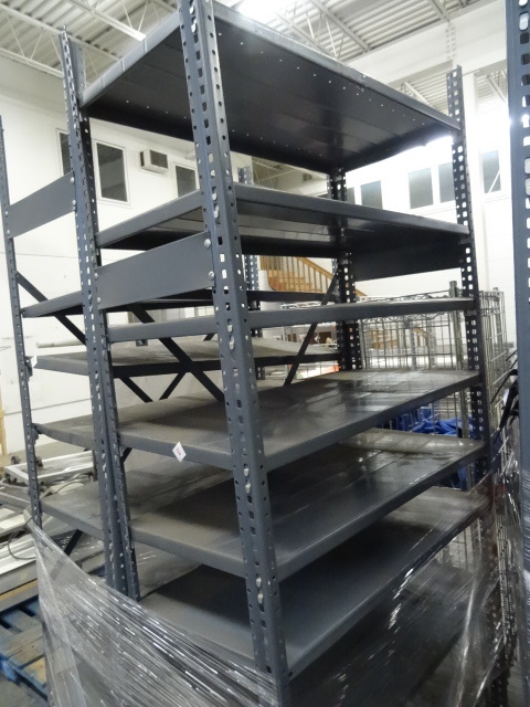 lot 150 image: Metal Shelving Unit 36 X 18 X 85