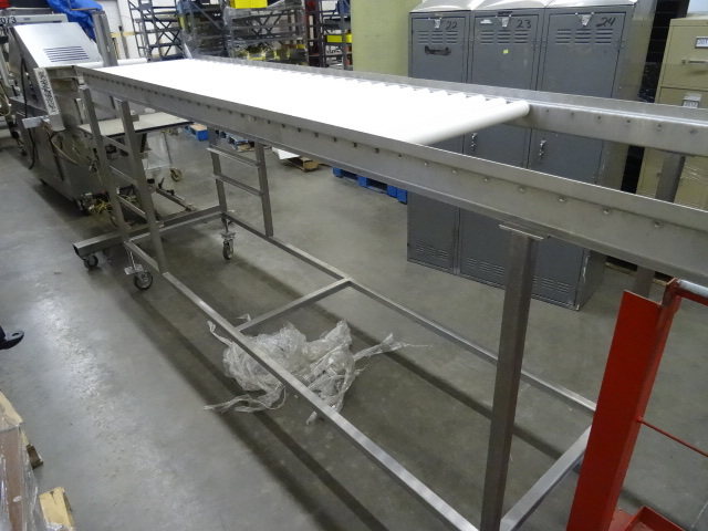 lot 170 image: Large Stainless Conveyor Missing Half