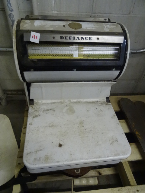 lot 196 image: Defiance Meat Scale