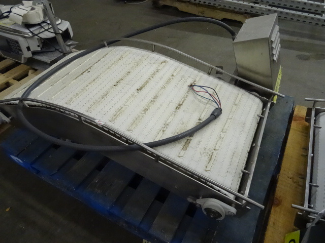 lot 199 image: Powered Stainless Arched Conveyor