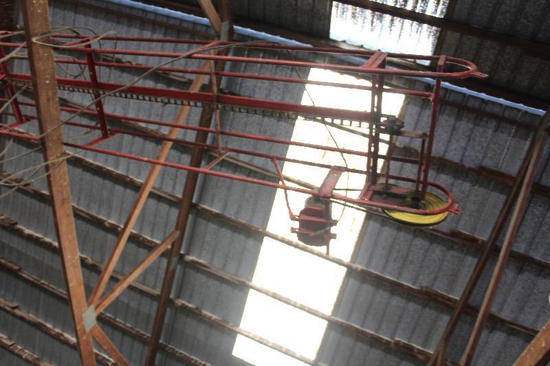 lot 310 image: Elevator