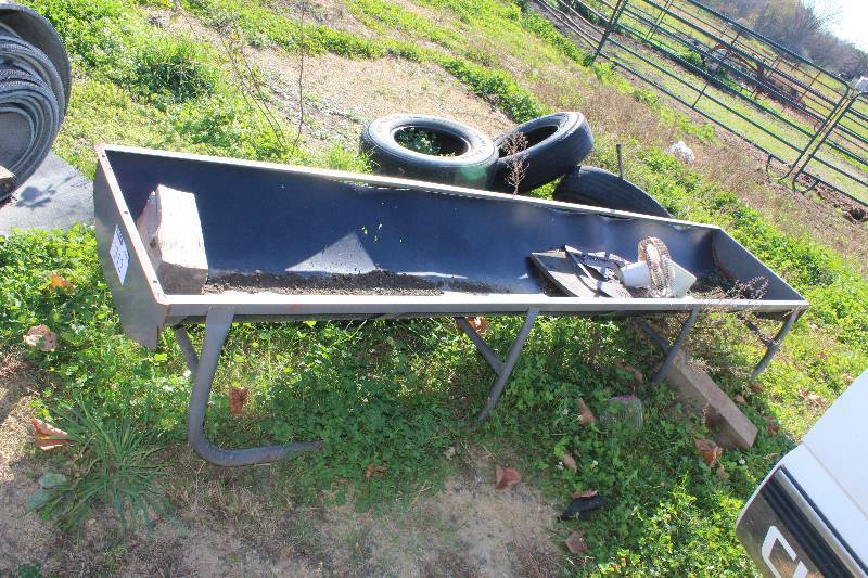 lot 312 image: Horse Trough