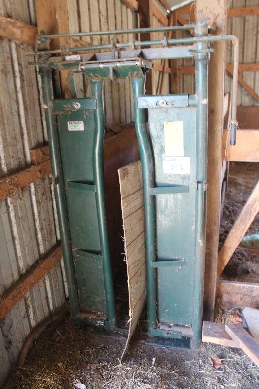 lot 313 image: Big Valley M Series Livestock Self Catch Head Gate