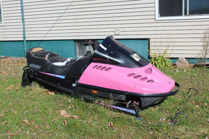 lot 315A image: Bombardier Ski-doo Snowmobile