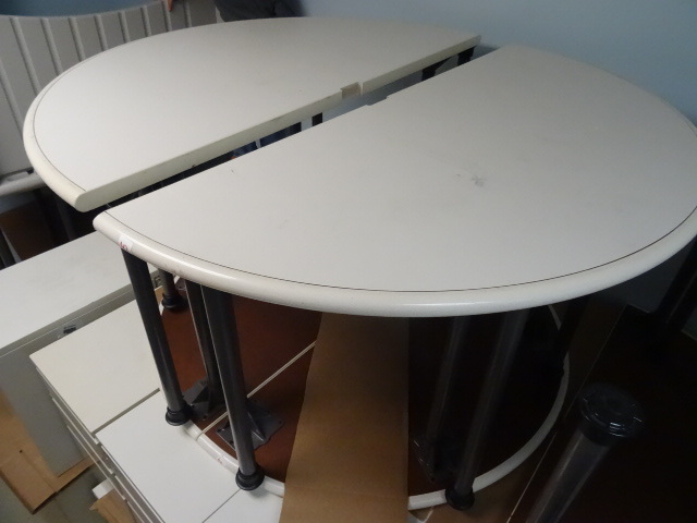 2 piece round table