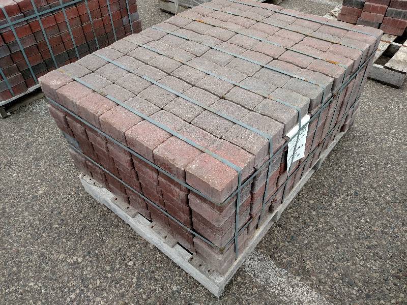 (392) Borgert Cobble Paver, Millstr...