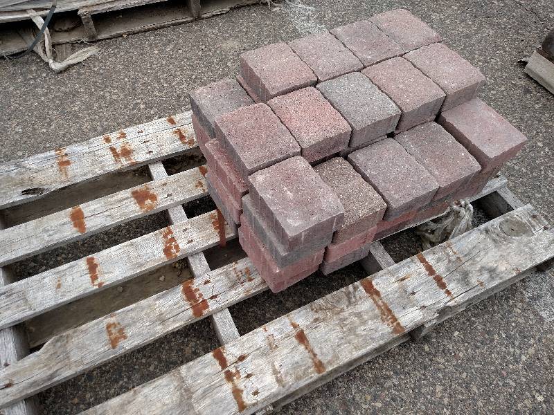 (55) Cobble 34 Stone, Millstone, 2...