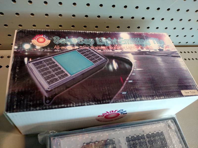 SolarCap Solar LED Light, 8 x 8 x...