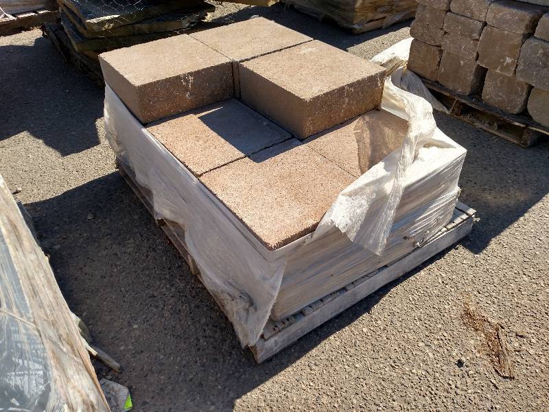 (15) Rochester Big Step, Sandstone,...