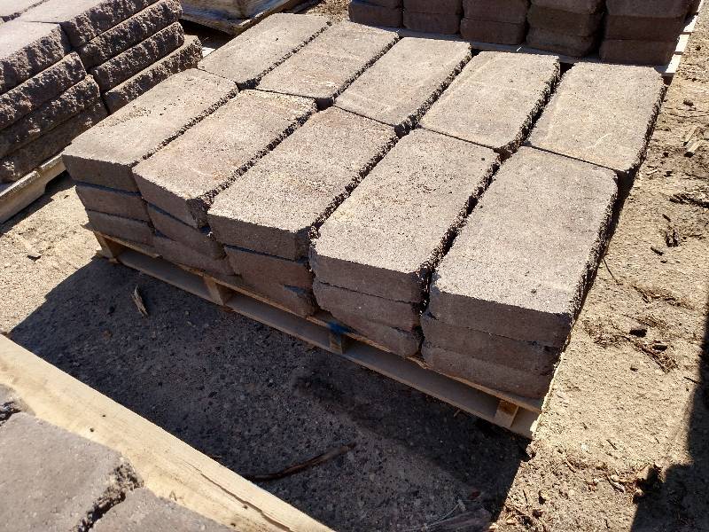 (30) Highland Block, Ironstone, 3x1...