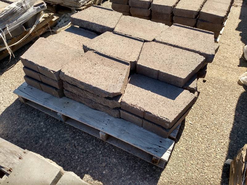 (25) Highland Block, Ironstone, 6x1...