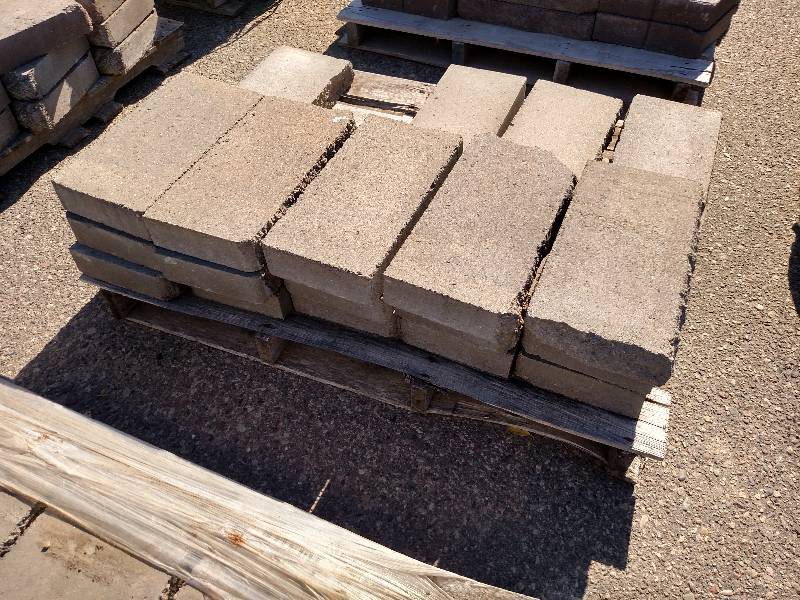 (19) Highland Block Column Corner, ...