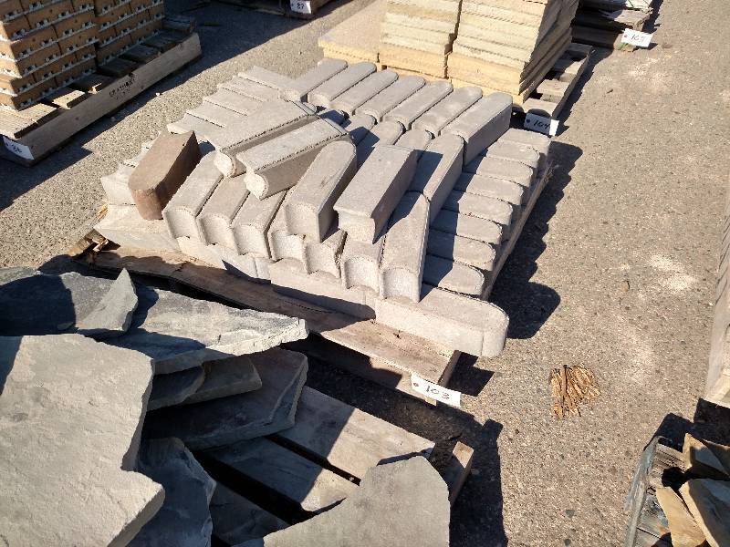 (57) Interlock Bullet Edgers, Natur... Bachman's Cedar Acres KBID