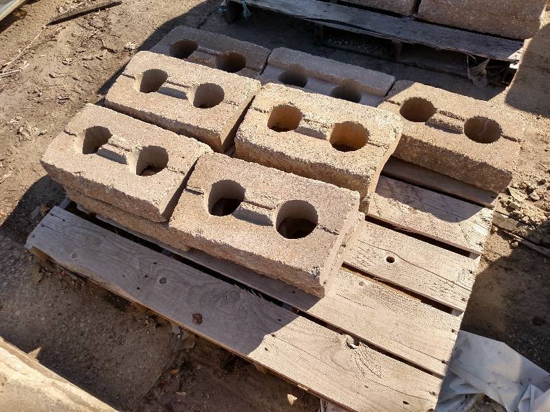 (11) Vintage Block, Santa Fe, 4x18...