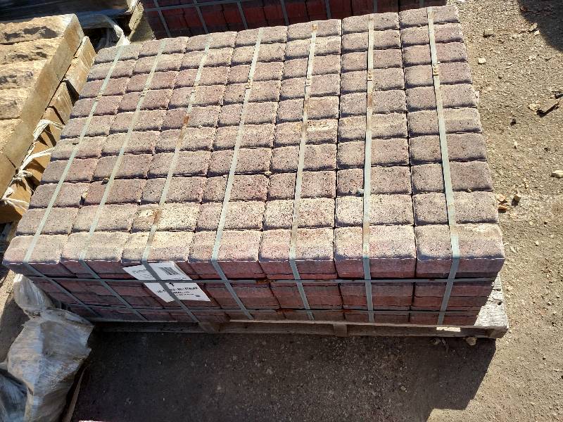 (420) Borgert Cobble Paver, Millstr...