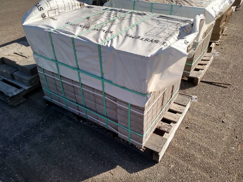(240) Rinn Laziano, 3 Pc. System, L...