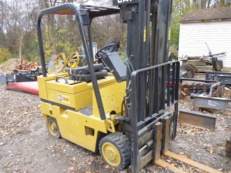 lot 8 image: Cat Model T50D Propane Powered Forklift