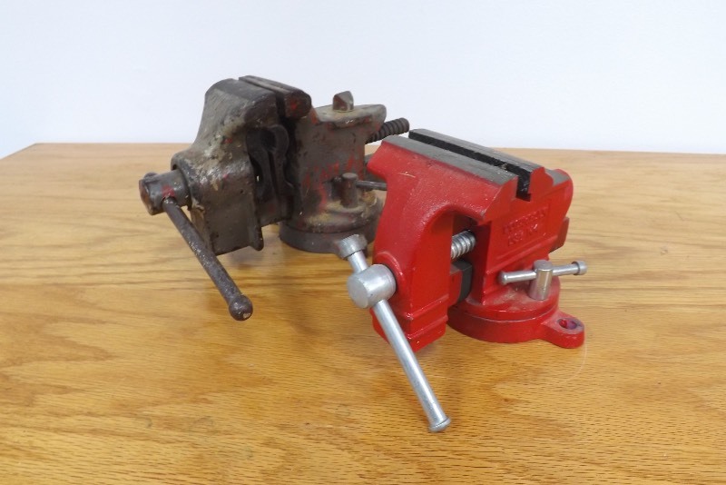 2 Iron Bench Vises