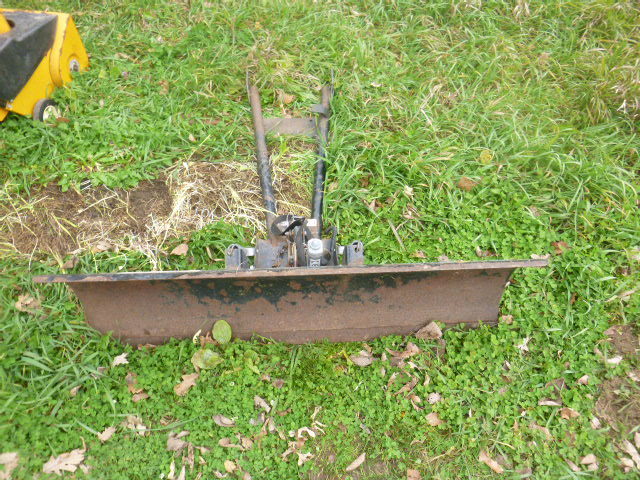 lot 10 image: Cycle Country ATV Blade