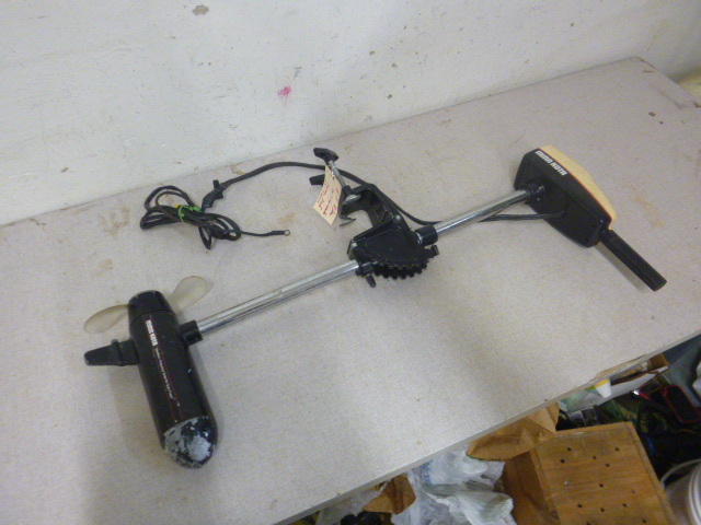lot 16 image: Minnkota 65 Trolling Motor