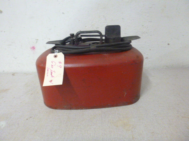 lot 28 image: Metal Marine Gas Tank