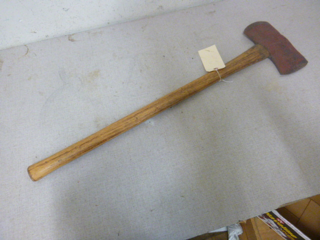 lot 35 image: Axe