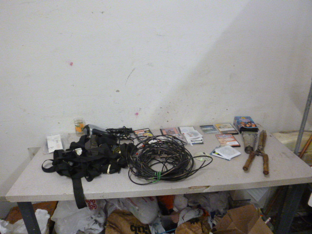 lot 47 image: Miscellaneous Items