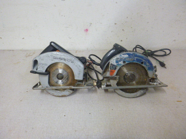 lot 51 image: 2 Circular Saws