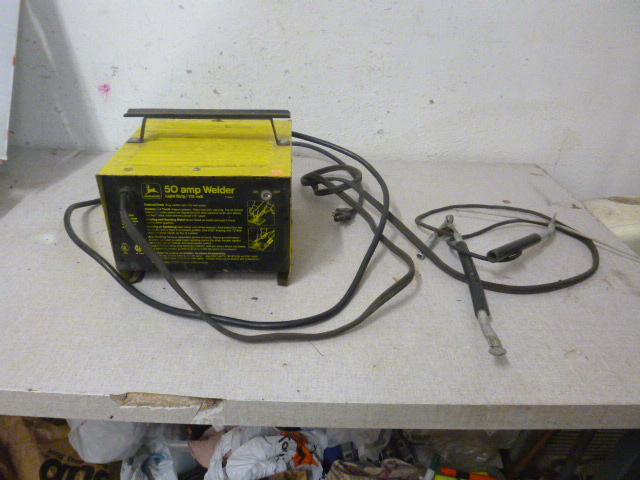 lot 64 image: John Deere 50 Amp Welder
