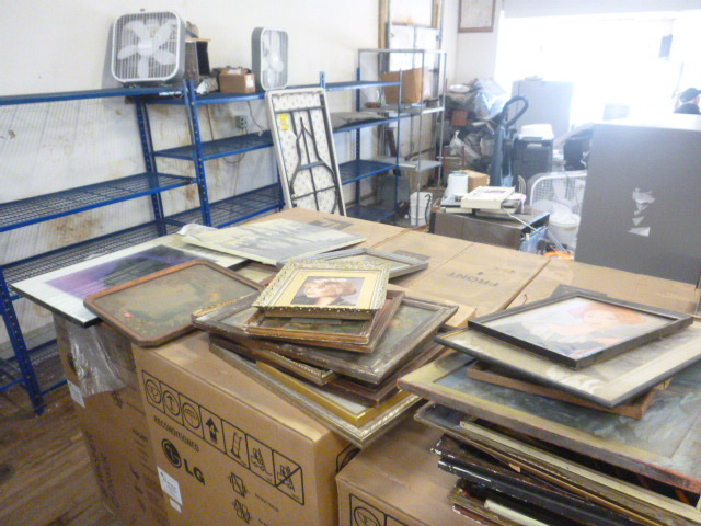 lot 67 image: Large Lot of Pictures