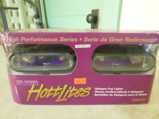 lot 35 image: Blazer Hott Lites