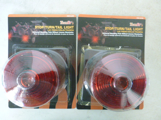 lot 41 image: 2 TigerEy StopTurnTail Lights