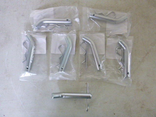 lot 71 image: 7 Valley Hitch Pins
