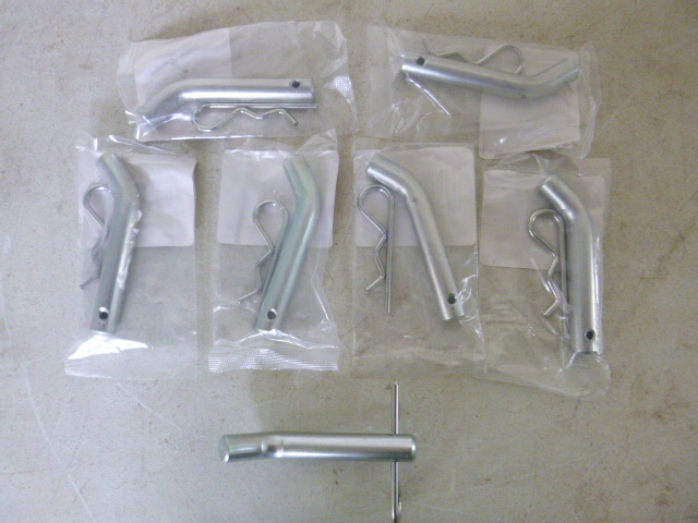 lot 74 image: 7 Valley Hitch Pins
