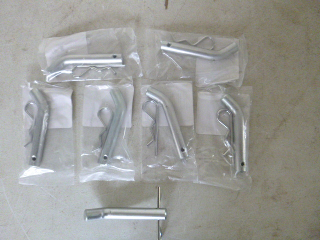 lot 75 image: 7 Valley Hitch Pins