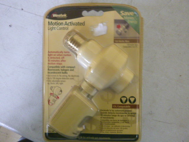 lot 113 image: Westek Motion Activated Light Control