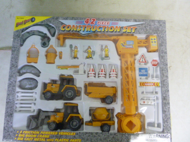 lot 118 image: Road Gear Construction Toy Set