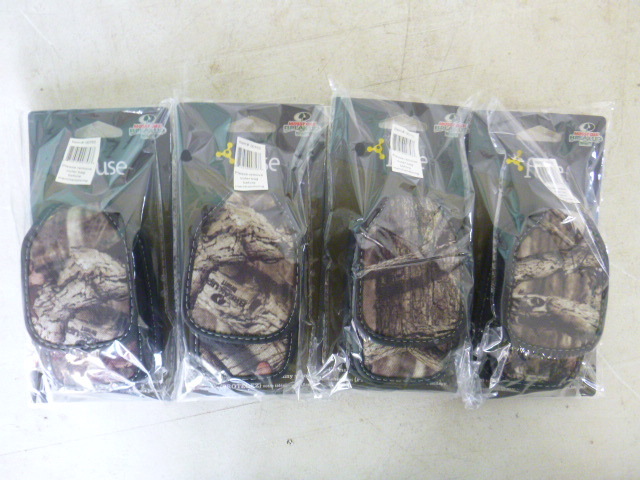 lot 149 image: 4 Fuse Mossy Oak Camouflage Cell Phone Cases