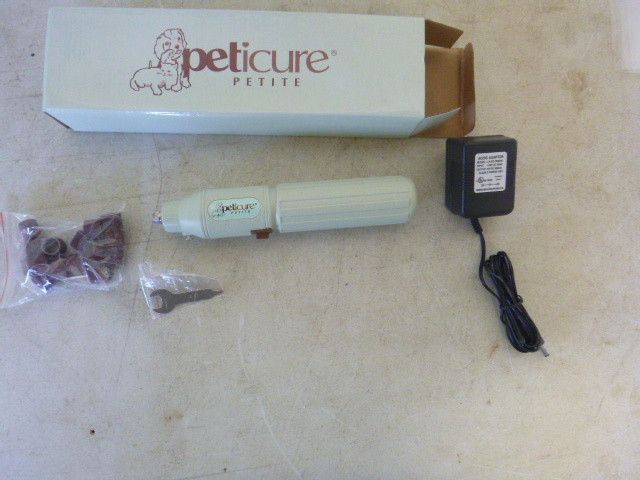lot 185 image: Peticure Petite Cordless Pet Nail Groomer