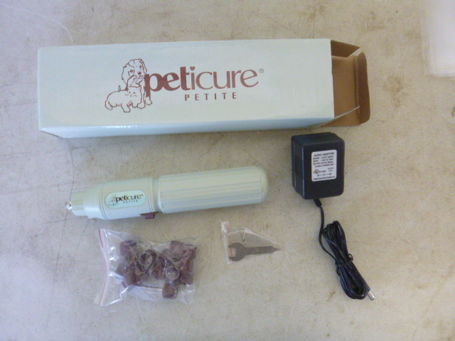 lot 186 image: Peticure Petite Cordless Pet Nail Groomer