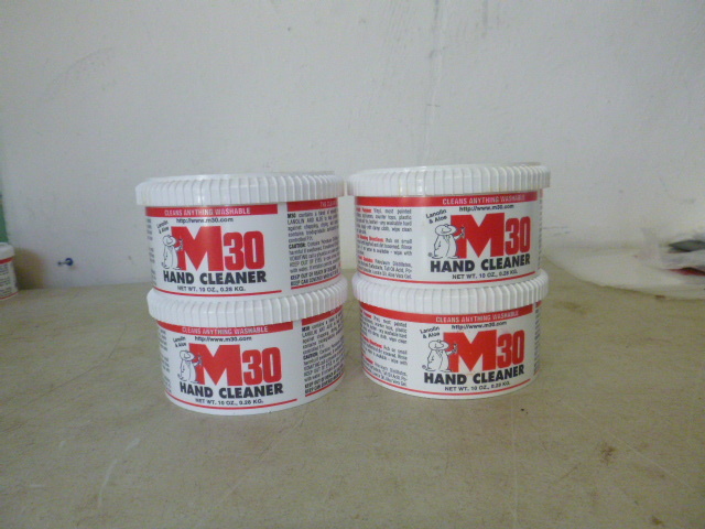 lot 210 image: 4 Tubs of M30 Hand Cleaner