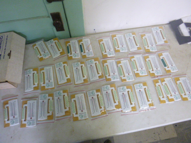 lot 266 image: Lot of Outdoor Thermometers