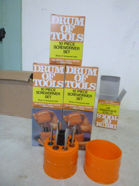 lot 320 image: 6 Drum of Tools Screwdriver Sets