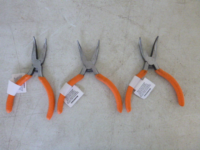 lot 325 image: 3 Bent Nose Pliers
