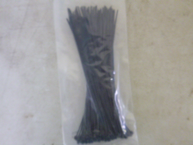 lot 338 image: 100 Cable Ties