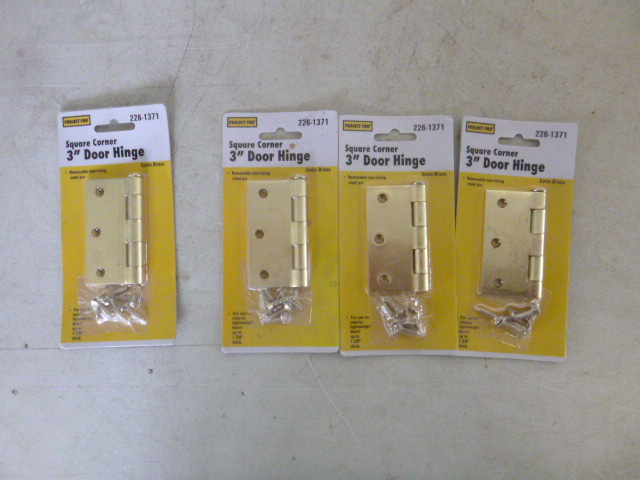 lot 358 image: 4 Project Pro Square Corner Door Hinges