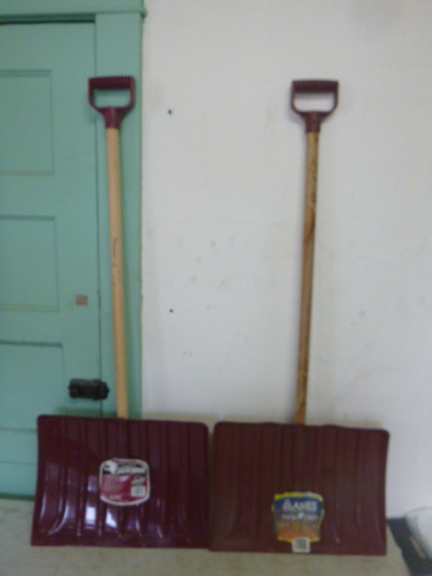 lot 367 image: 2 AMES Snow Hawk Snow Shovels