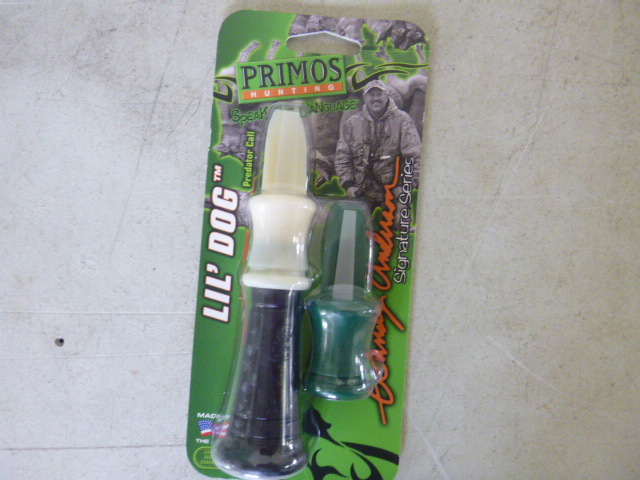lot 381 image: Primos Hunting Calls Lil Dog Predator Call