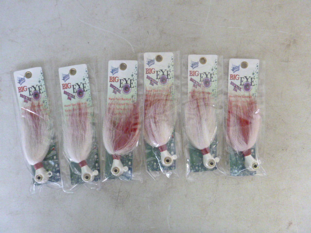 lot 390 image: 6 Yahoo Big Eye Bucktail Jigs